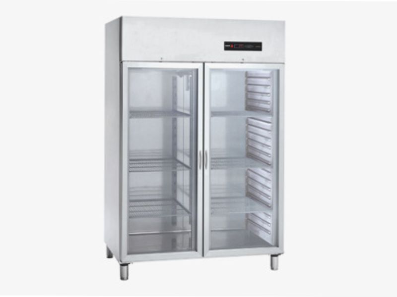 Tủ lạnh mát 2 cánh là một trong những thiết bị bếp nhà hàng được ưa chuộng