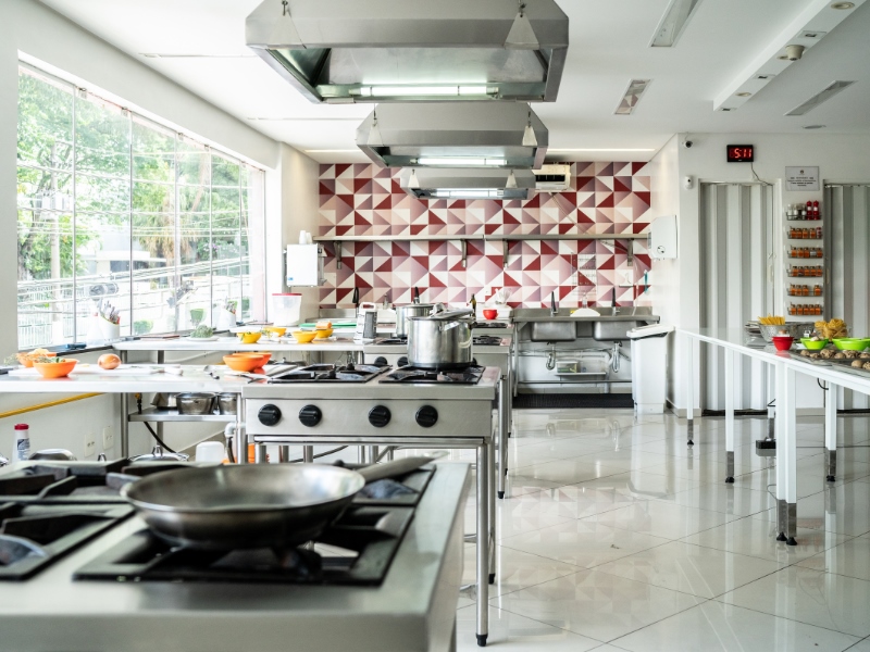Cấu tạo cơ bản của bếp ăn công nghiệp 6 Khu vực nấu nướng của bếp ăn công nghiệp