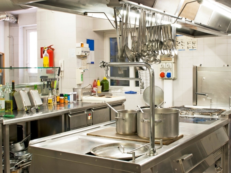 5 địa chỉ cung cấp bếp công nghiệp uy tín tại Việt Nam 7 Viễn Đông – Đơn vị cung cấp thiết bị bếp công nghiệp inox chất lượng