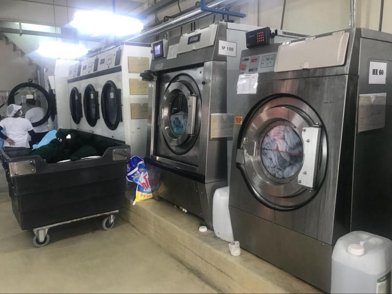 Giá máy sấy công nghiệp 30kg: Lựa chọn phù hợp cho khách sạn, nhà nghỉ 4 gia-may-say-cong-nghiep-30kg-3