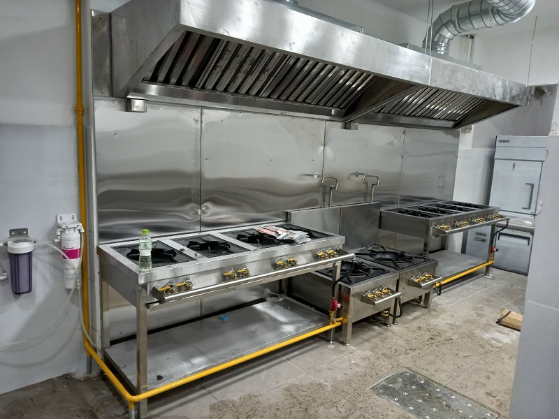 Tiêu chuẩn thiết kế bếp khách sạn hiện đại 4 Hệ thống điện, nước, gas cần bố trí kỹ càng để tránh gặp sự cố