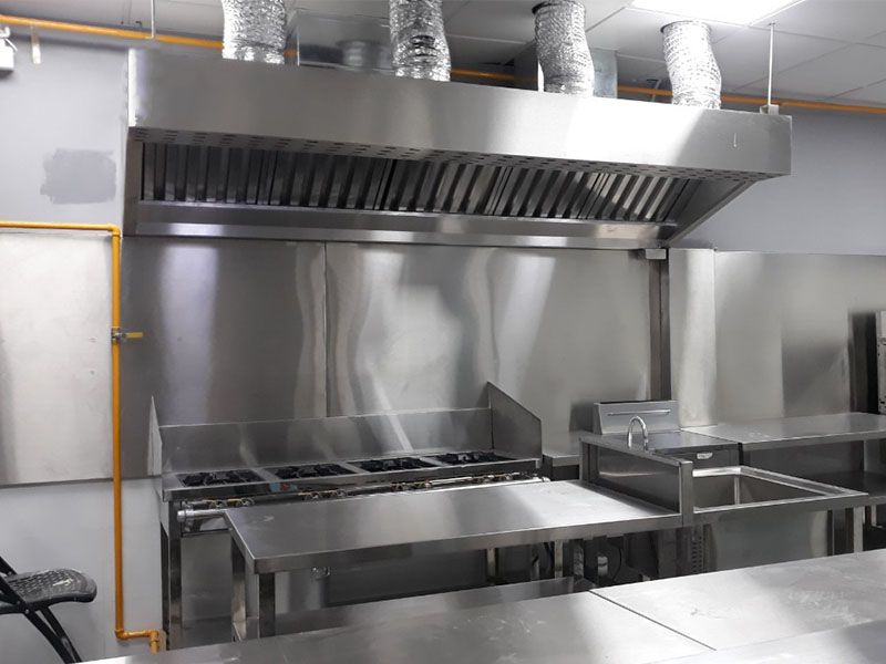 Thiết kế hệ thống phù hợp với bố trí và diện tích của khu bếp