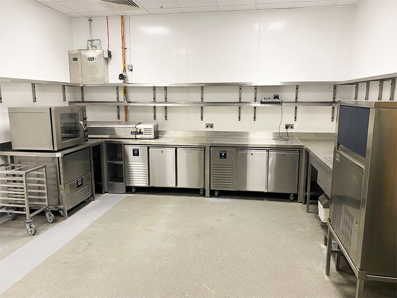 10+ mẫu thiết kế layout bếp khách sạn được ưa chuộng nhất hiện nay 13 Kiểu thiết kế thích hợp với nhiều không gian bếp khách sạn