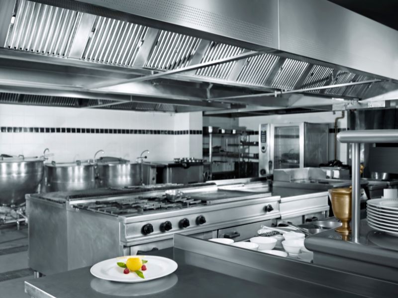 Cách lựa chọn thiết bị bếp cho nhà hàng hải sản phù hợp diện tích 2 thiet-bi-bep-cho-nha-hang-hai-san