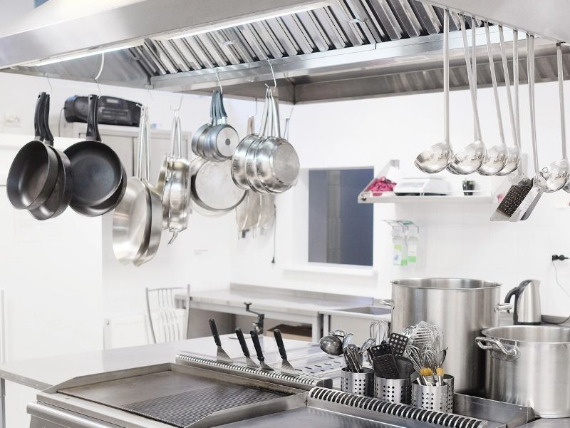 Thiết bị bếp cho nhà hàng dễ lắp đặt, an toàn, hiệu quả 4 thiet-bi-bep-cho-nha-hang-de-lap-dat