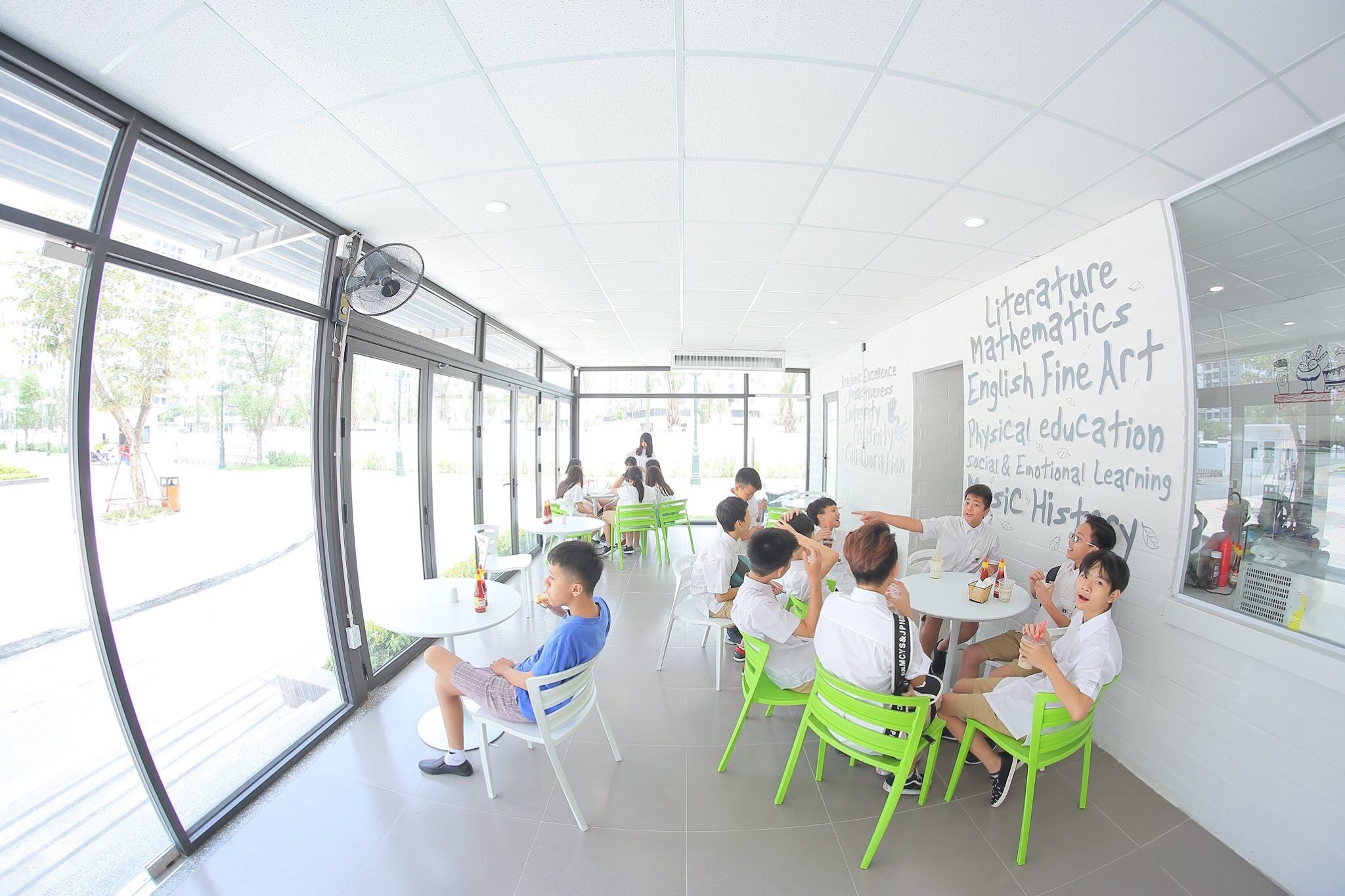 trường cấp 3 Vinshool