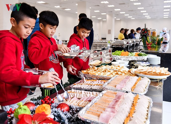 Trung tâm đào tạo bóng đá trẻ PVF